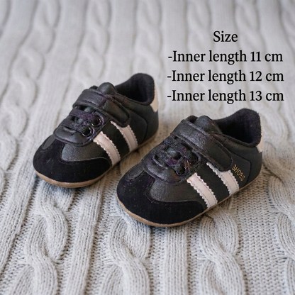 Classic Retro Baby Sneakers – Soft Sole First Walking Shoes