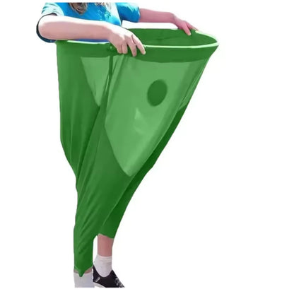 Clown trousers - catching ball family game